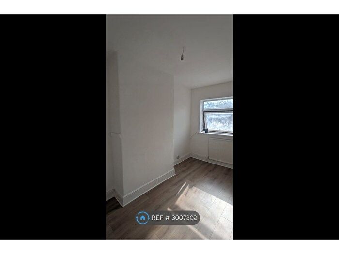 3 Bedroom Terraced House To Rent In Standish St, Stanley, DH9