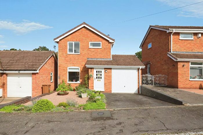 3 Bedroom Detached House For Sale In Swift Park Grove, Kidderminster, DY10