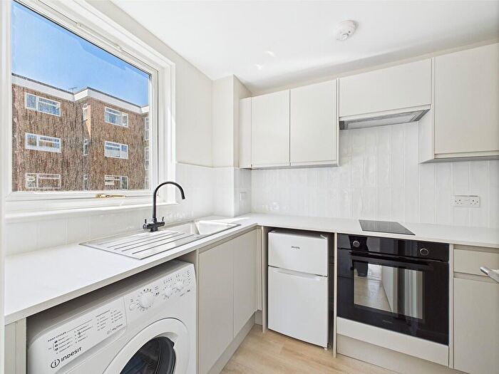 Flat To Rent In Shelley Road, Worthing, BN11