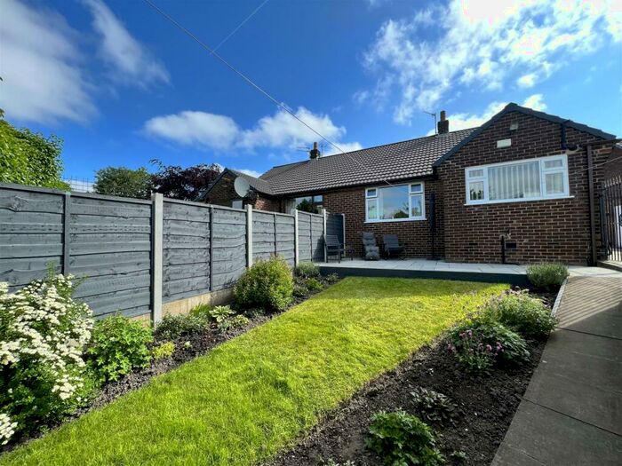 2 Bedroom Semi-Detached Bungalow For Sale In Shirley Avenue, Hyde, SK14