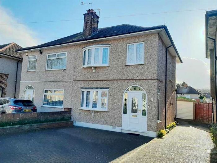 Houses for sale & to rent in UB4 8NA, Adelphi Crescent, Charville Hayes