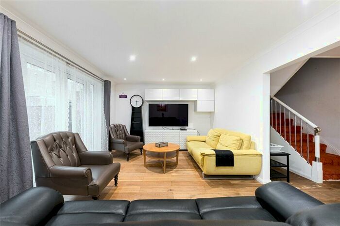 4 Bedroom House To Rent In Cumming Street, Islington, London, N1