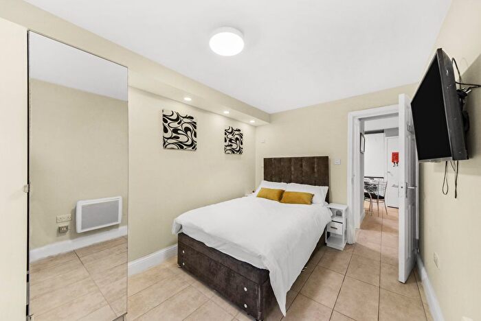 2 Bedroom Flat To Rent In Otter Close, London, E15