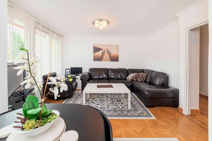 1 Bedroom Flat To Rent In Grange Place, West Hampstead, London, NW6