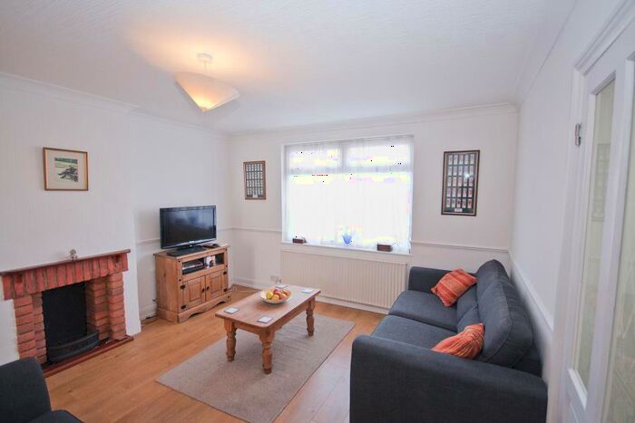 3 Bedroom Semi-Detached House To Rent In Greenway, Pinner, HA5