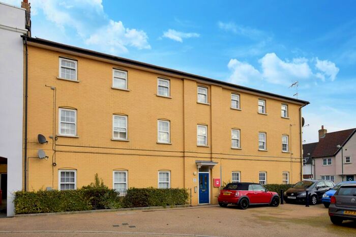 2 Bedroom Apartment To Rent In Bryant Link, Springfield, CM2