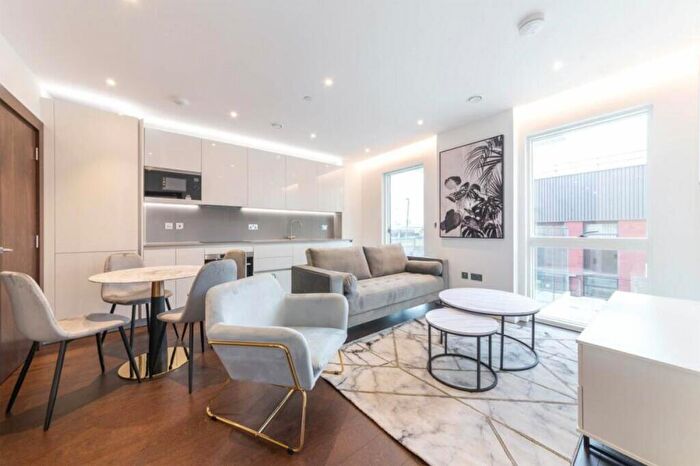 1 Bedroom Apartment To Rent In Lexington Gardens, Nine Elms, London, SW11