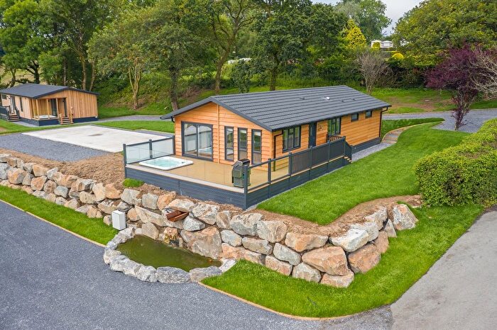 3 Bedroom Lodge For Sale In Redstone Road, Narberth, SA67