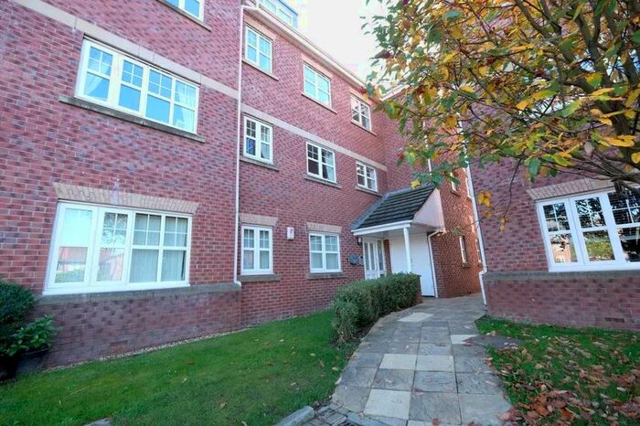2 Bedroom Flat To Rent In Ellesmere Green, Eccles, Manchester, M30