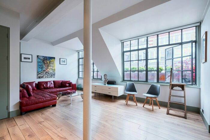 2 Bedroom Flat To Rent In Kean Street, Covent Garden, WC2B