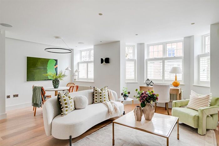 2 Bedroom Flat To Rent In Pilgrims Lane, Hampstead, NW3