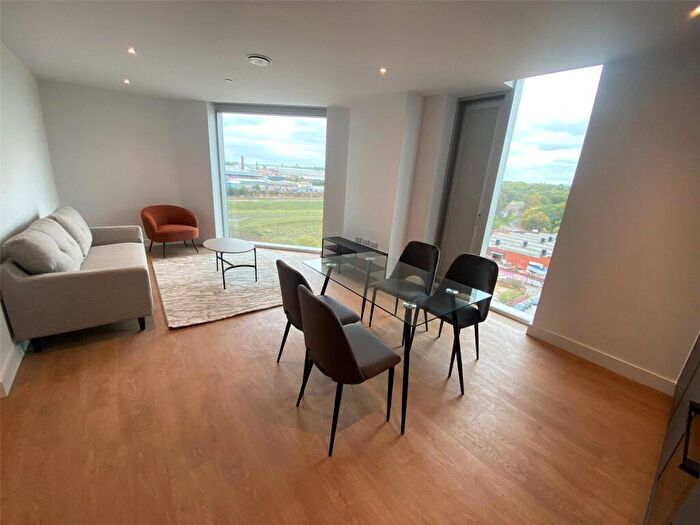 2 Bedroom Apartment To Rent In Dantzic Street, Manchester, M4