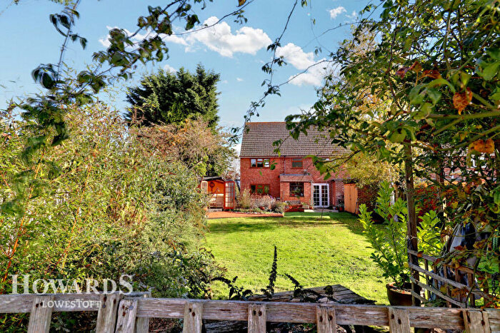 4 Bedroom Semi Detached House For Sale In Station Road, Somerleyton, NR32