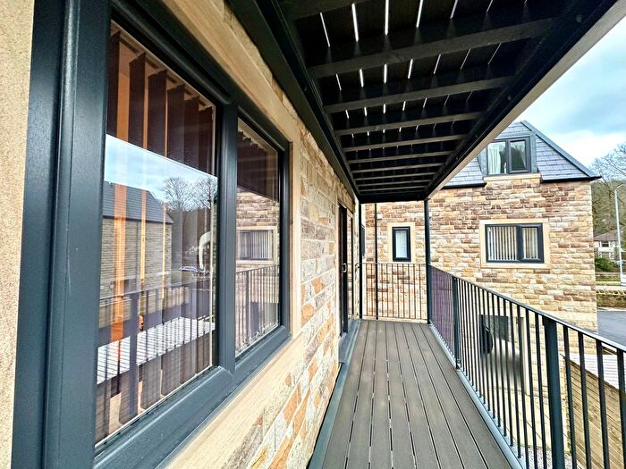 2 Bedroom Flat For Sale In Rockery Lane, Todmorden, OL14