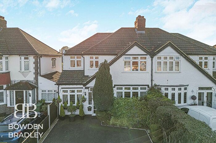 4 Bedroom Semi Detached House For Sale In Pettits Lane North, Romford, RM1