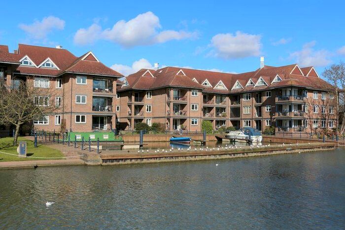 2 Bedroom Apartment To Rent In Mariners Way, Cambridge, CB4