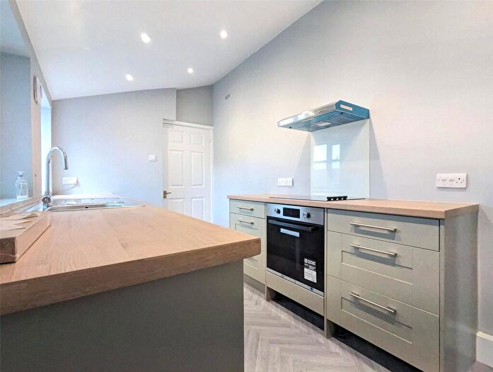 2 Bedroom End Of Terrace House To Rent In Lower Hanham Road, Hanham, Bristol, BS15
