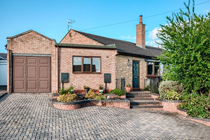 2 Bedroom Semi Detached Bungalow For Sale In Blackthorn Road, Stratford-Upon-Avon, CV37