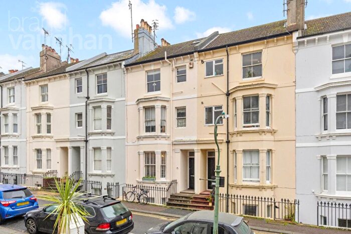 2 Bedroom Flat For Sale In Lansdowne Street, Hove, BN3