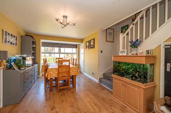 3 Bedroom Terraced House For Sale In Puffin Way, Aylesbury, Buckinghamshire, HP19