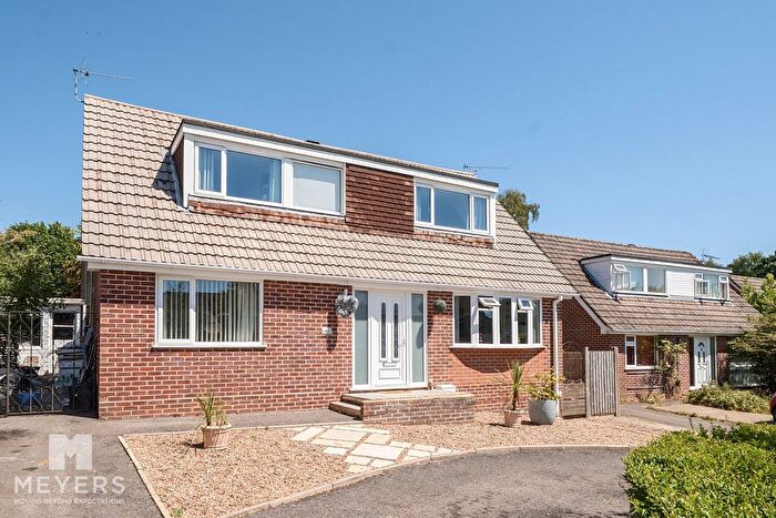 4 Bedroom Detached House For Sale In Cutlers Place, Wimborne, BH21