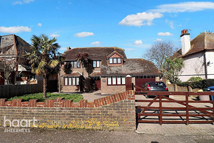 5 Bedroom Detached House For Sale In Oak Avenue, Minster, ME12