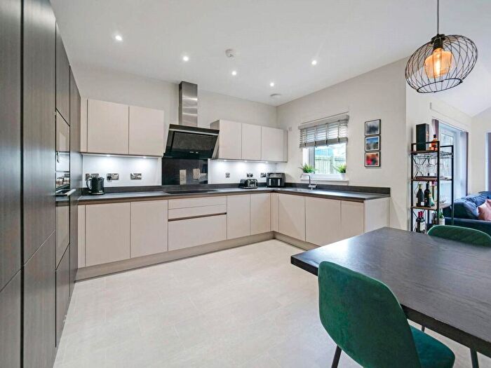 5 Bedroom Detached House For Sale In Bracken Wynd, Bridge Of Weir, PA11