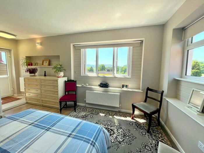 2 Bedroom Detached House For Sale In Maesmawr, Rhayader, Powys, LD6
