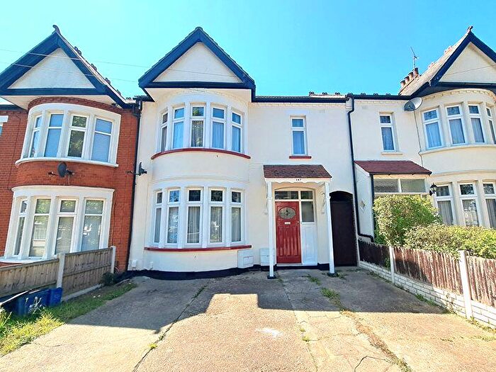 2 Bedroom Flat To Rent In Sandringham Road, Southend-On-Sea, SS1