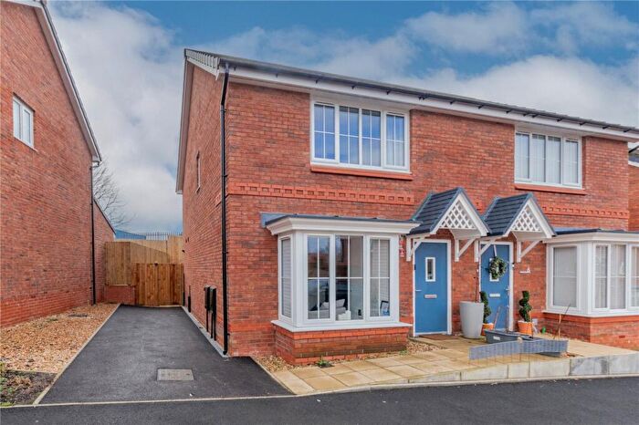 3 Bedroom Semi Detached House For Sale In Broadbent Street, Castleton North, Rochdale, OL11