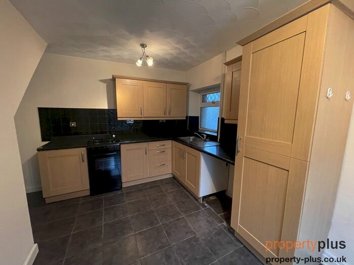 2 Bedroom End Of Terrace House To Rent In William Street, Ystrad -, Pentre, CF41