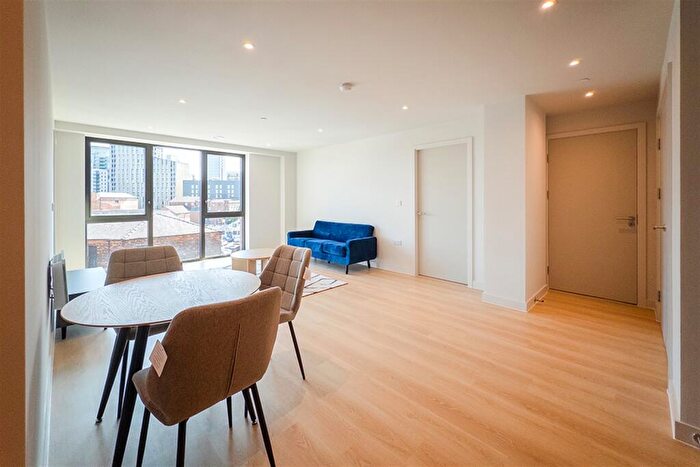 1 Bedroom Apartment To Rent In Bed - Waterhouse Gardens, M3