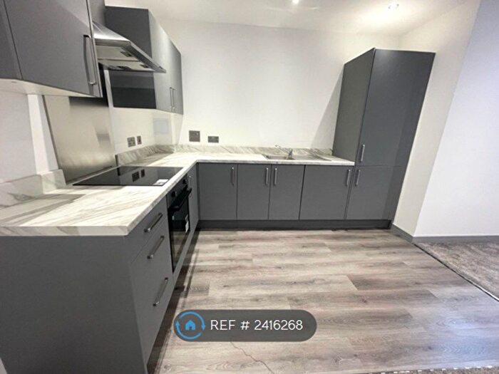 2 Bedroom Flat To Rent In Prospect Hill, Redditch, B97