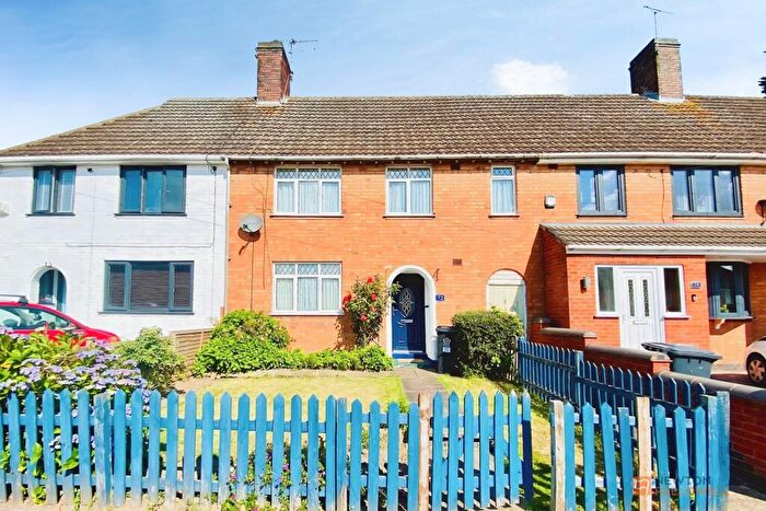 3 Bedroom Terraced House For Sale In Valence Road, Leicester, LE3