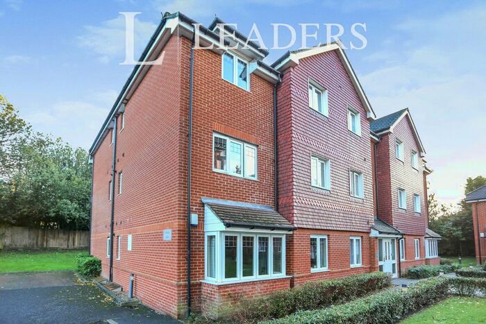 2 Bedroom Flat To Rent In Knotley Way, West Wickham, BR4