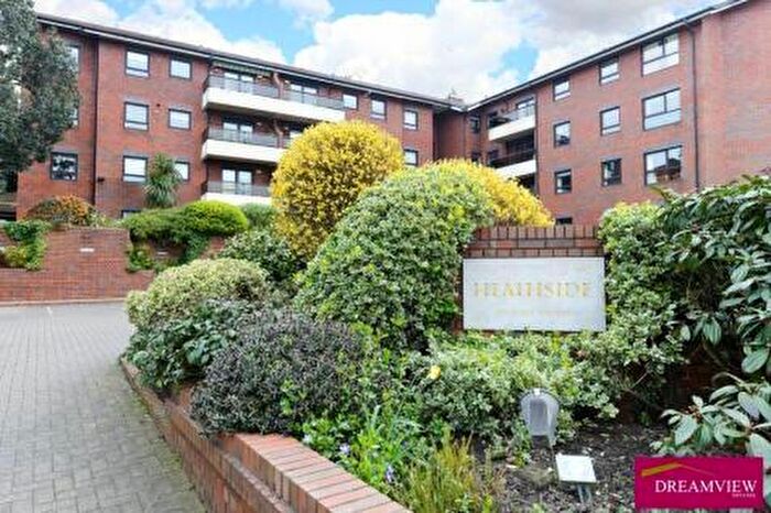 1 Bedroom Flat For Sale In Heathside, NW11
