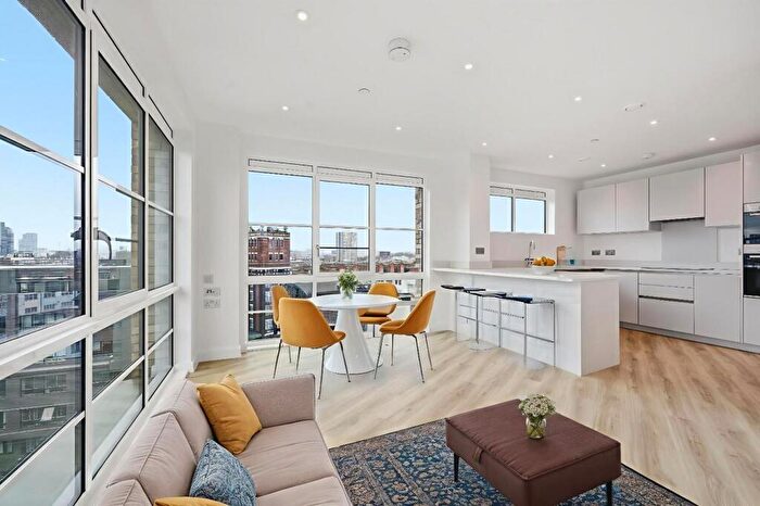 2 Bedroom Apartment For Sale In Witan Street, London, E2