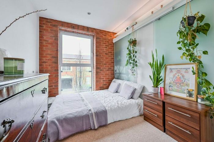 1 Bedroom Flat To Rent In Major Draper Street, Woolwich, London, SE18