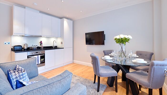 1 Bedroom Flat To Rent In Hill Street, London, W1J