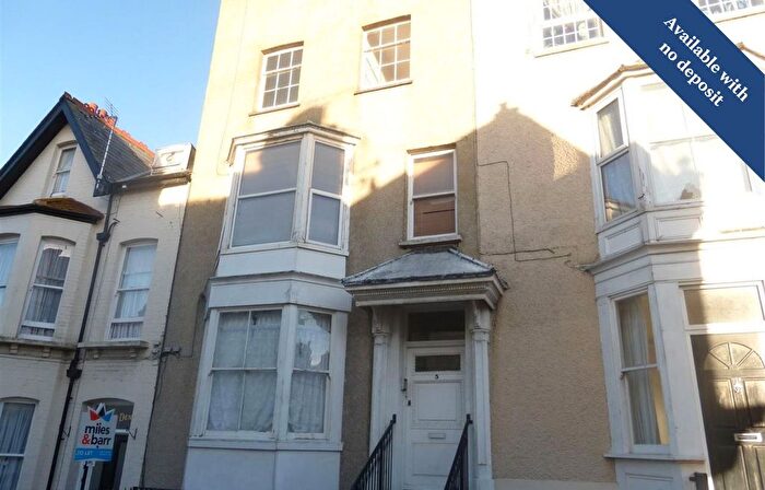 1 Bedroom Flat To Rent In East Street, Herne Bay, CT6