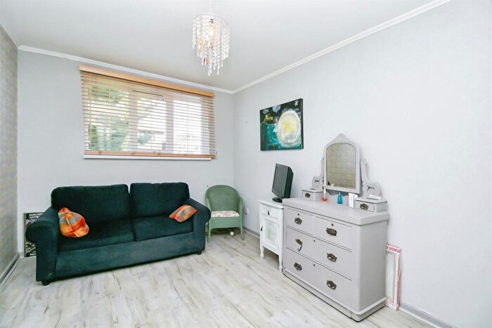 4 Bedroom Detached House For Sale In Brookfield Avenue, Barry, CF63