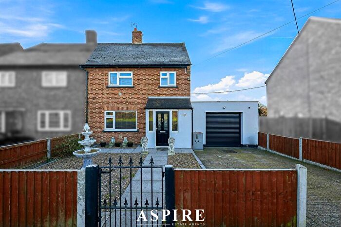 3 Bedroom Semi Detached House For Sale In High Road, Benfleet, SS7