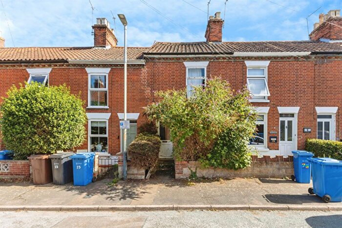 3 Bedroom Terraced House For Sale In Hill Street, Norwich, NR2