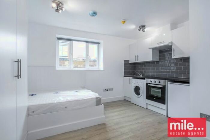 Studio To Rent In Sunnyside Terrace, London, NW9