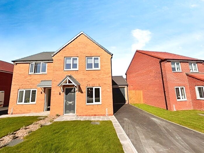 3 Bedroom Semi-Detached House To Rent In Swan Lane, New Ollerton, Newark, Nottinghamshire, NG22