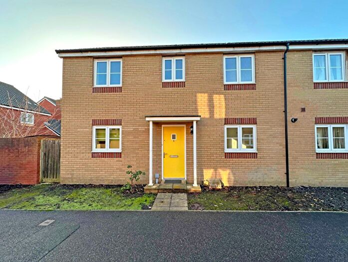 3 Bedroom End Terrace House For Sale In Newcourt, Exeter, EX2
