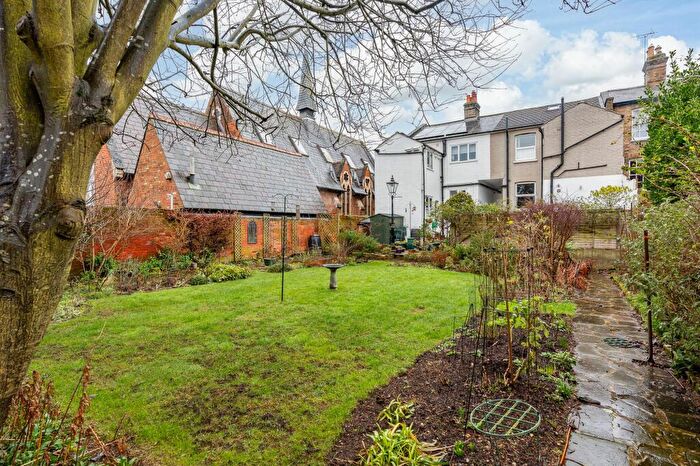 3 Bedroom Semi-Detached House For Sale In New Road, Ware, SG12