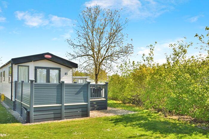 3 Bedroom Lodge For Sale In Water Lily Meadow, Cotswold Hoburne, Cotswold Lakes, GL7