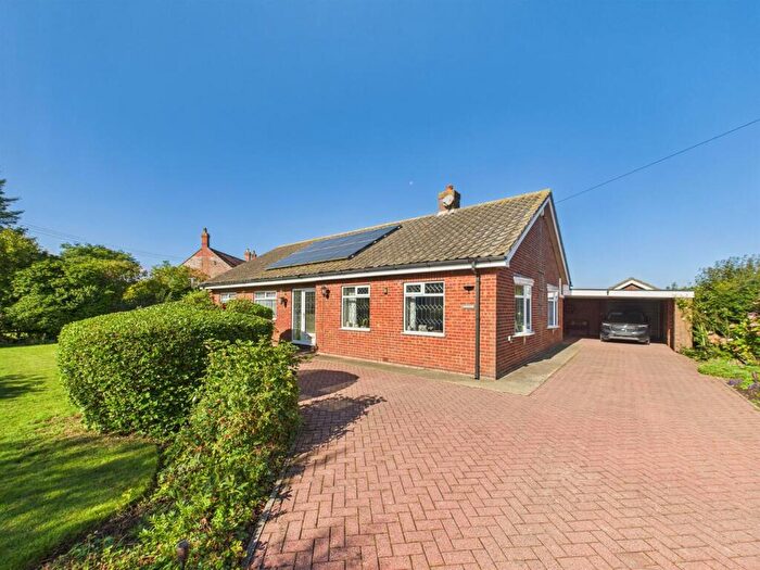 3 Bedroom Detached Bungalow For Sale In Station Road, Theddlethorpe, Mablethorpe, LN12