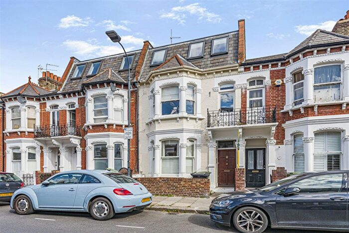 1 Bedroom Flat For Sale In Mirabel Road, Fulham, SW6